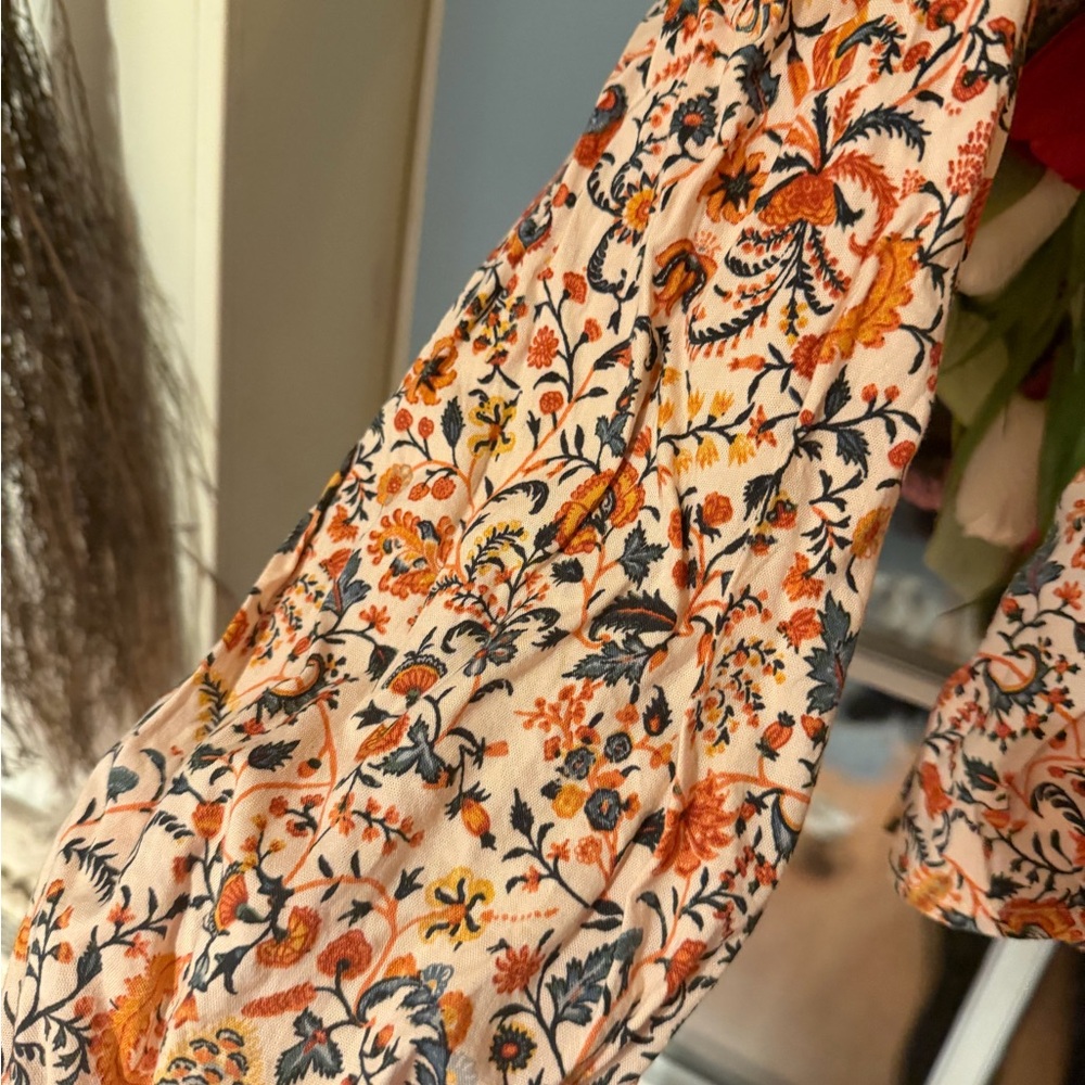 Old Navy Floral Blouse - Orange and Cream - Picture 4 of 4